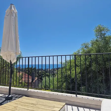Seaview La Luciole Villa *